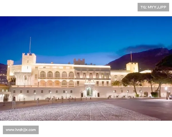 摩纳哥作为全球奢华旅游目的地的魅力与经济发展探析